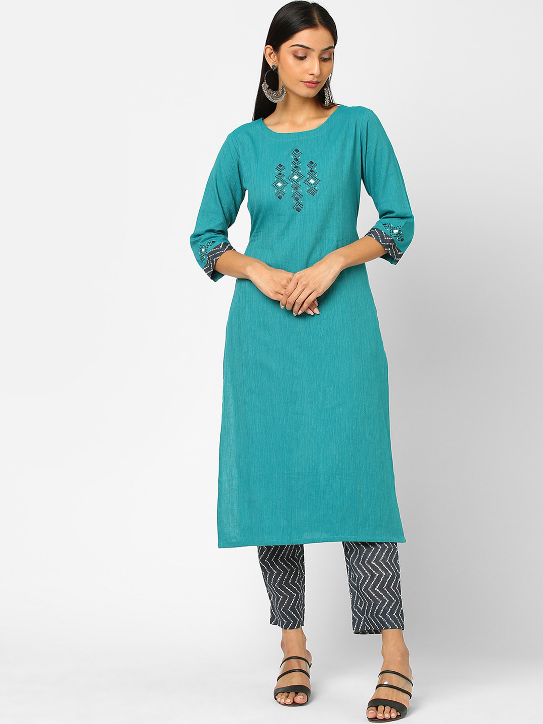 

KAMI KUBI Women Blue Ethnic Motifs Panelled Pure Cotton Kurta with Trousers