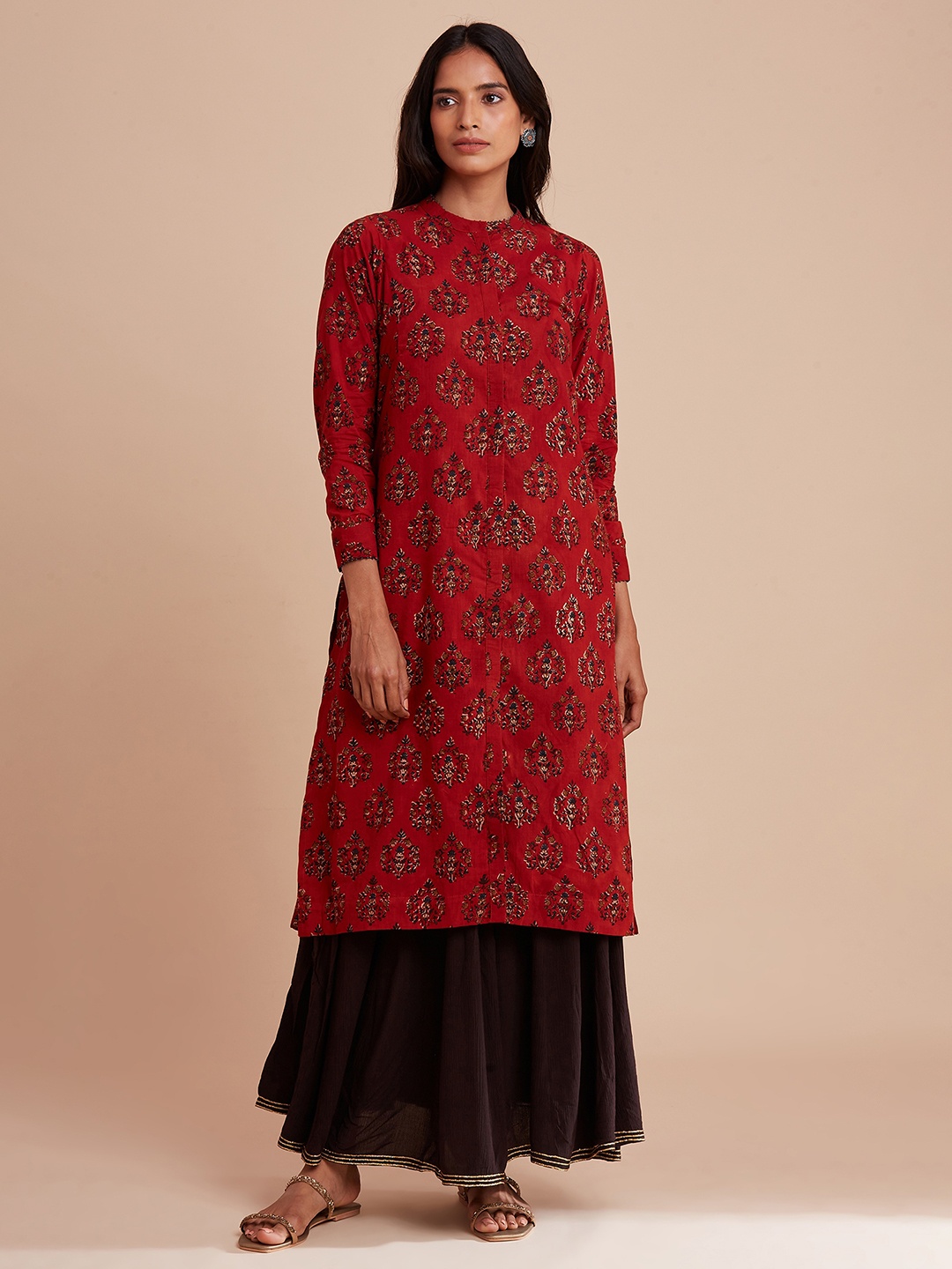 

W The Folksong Collection Women Red & Black Floral Printed Thread Work Cotton Kurta
