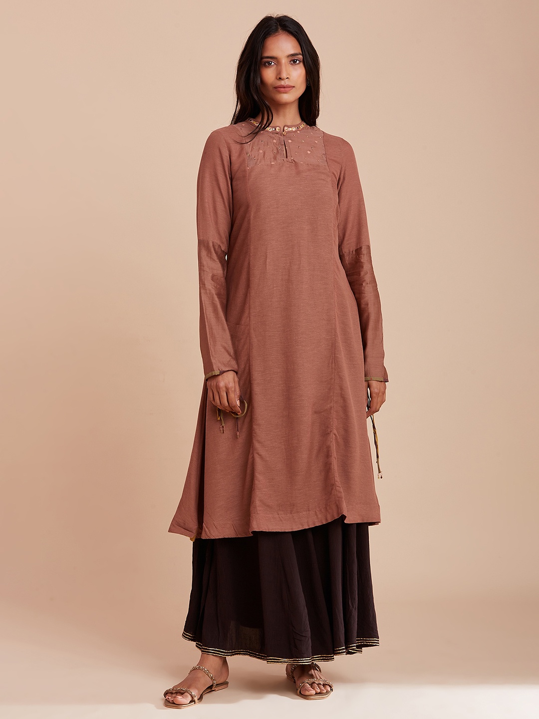 

W The Folksong Collection Women Brown Embroidered Kurta
