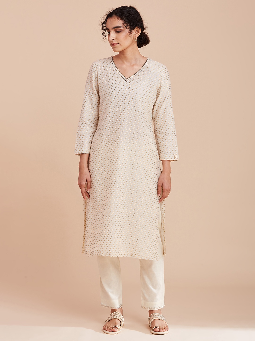 

W The Folksong Collection Women Cream-Coloured Woven Design Kurta