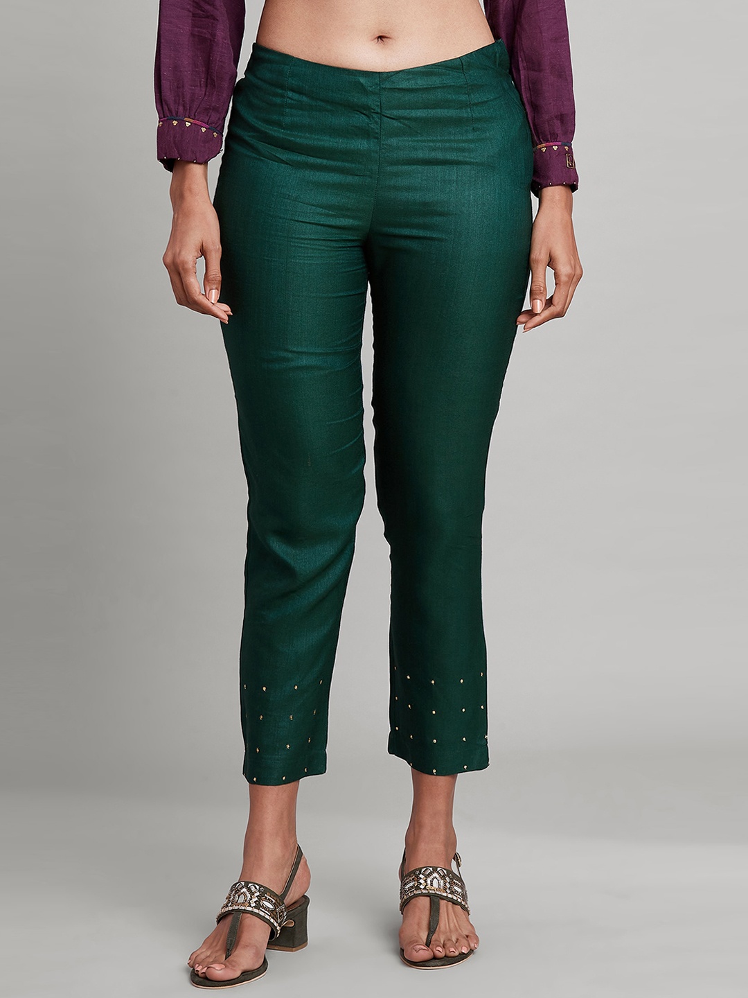 

W The Folksong Collection Women Green Solid Poly Silk Trousers