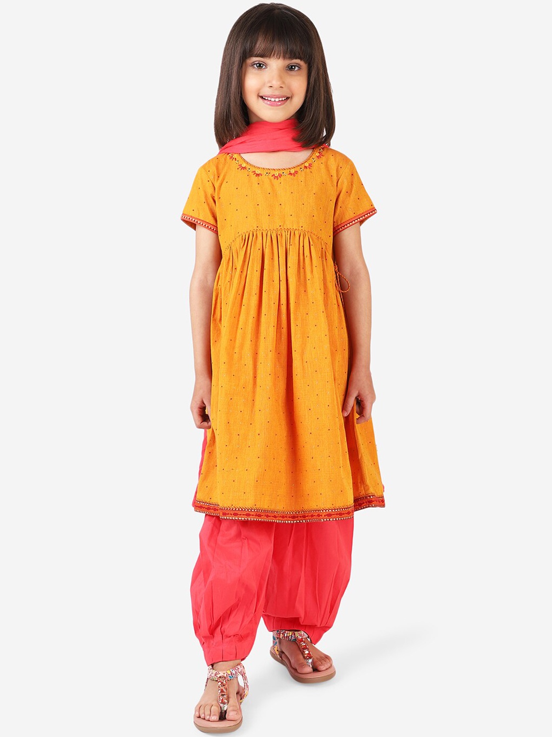 

Fabindia Girls Mustard Yellow Floral Embroidered Pleated Gotta Patti Pure Cotton Kurta with Salwar