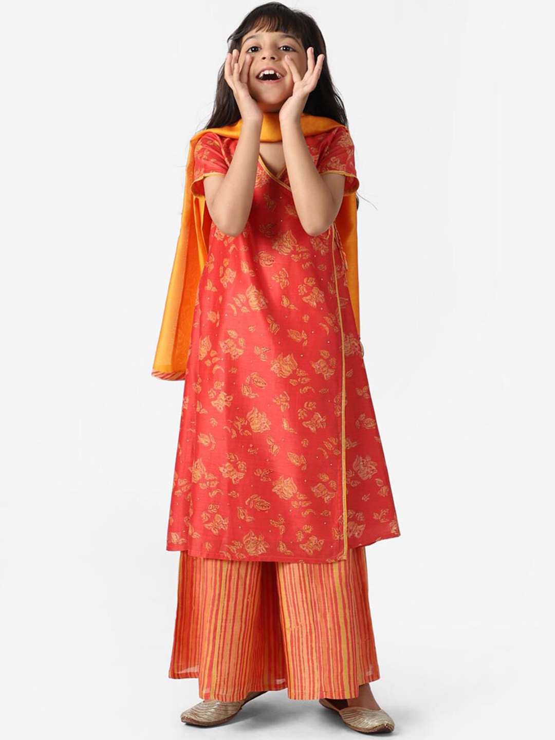

Fabindia Girls Red Floral Printed Angrakha Kurta & Palazzos With Dupatta