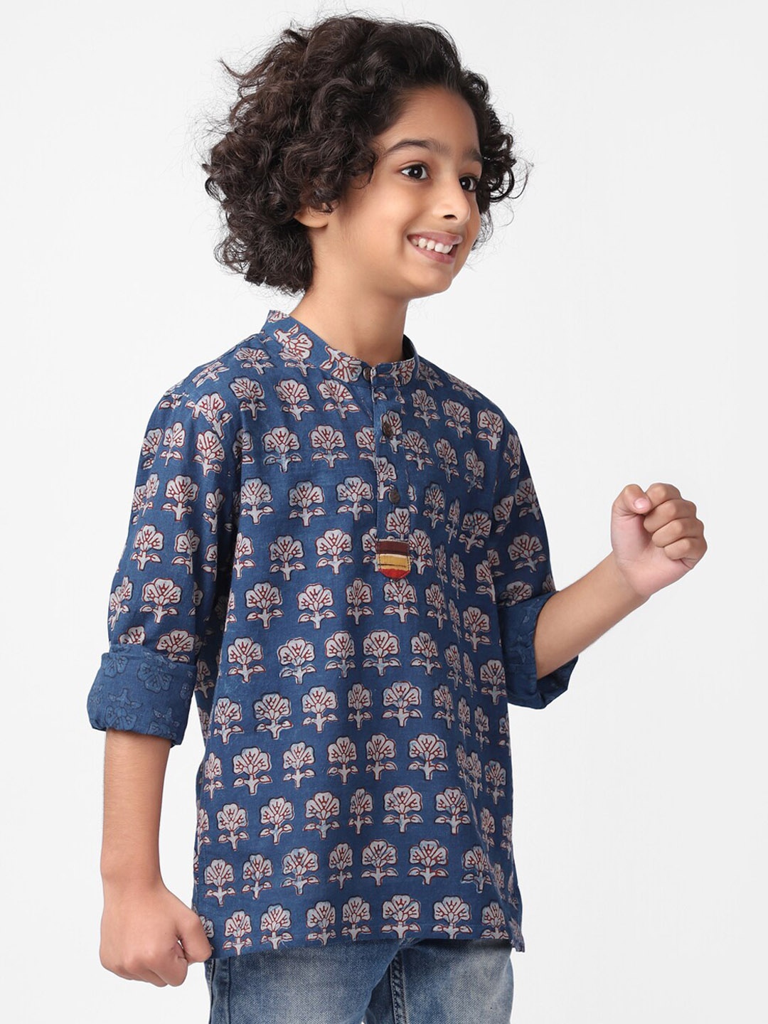 

Fabindia Boys Navy Blue Quirky Printed Cotton Kurta