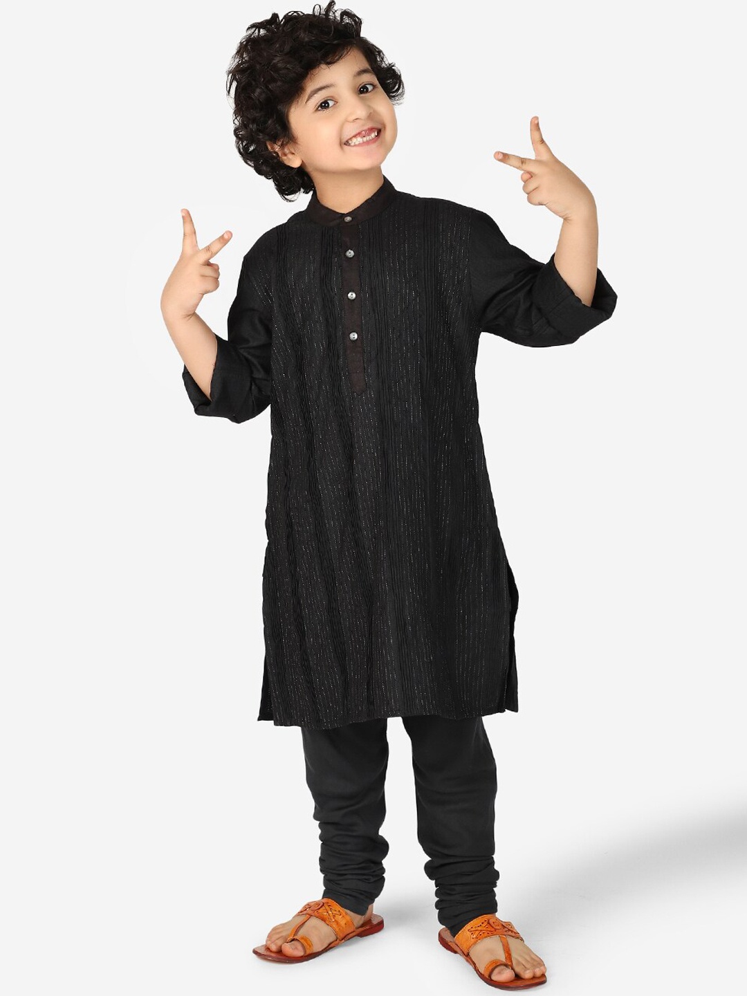 

Fabindia Boys Black Embroidered Pathani Kurta