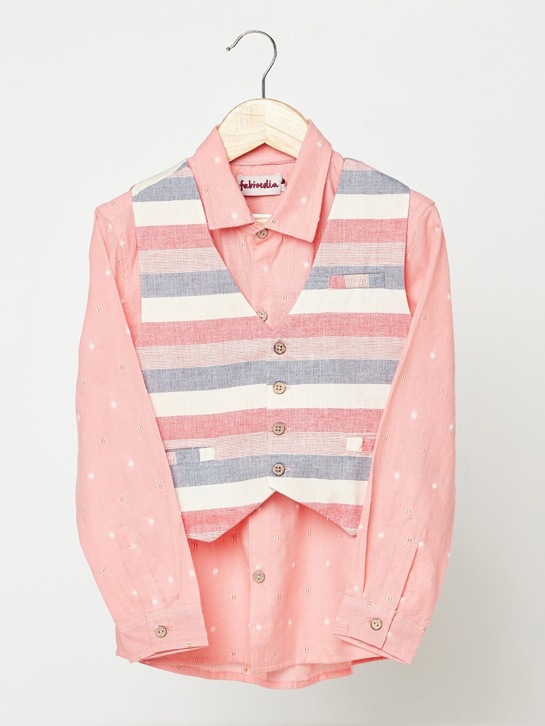 

Fabindia Boys Pink & White Ethnic Motifs Cotton Dobby Kurta