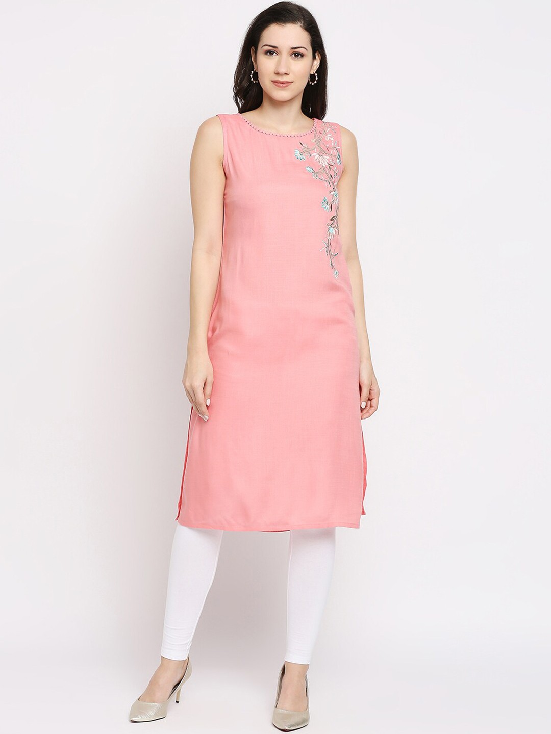 

Ethnicity Women Peach-Coloured Floral Embroidered Kurta