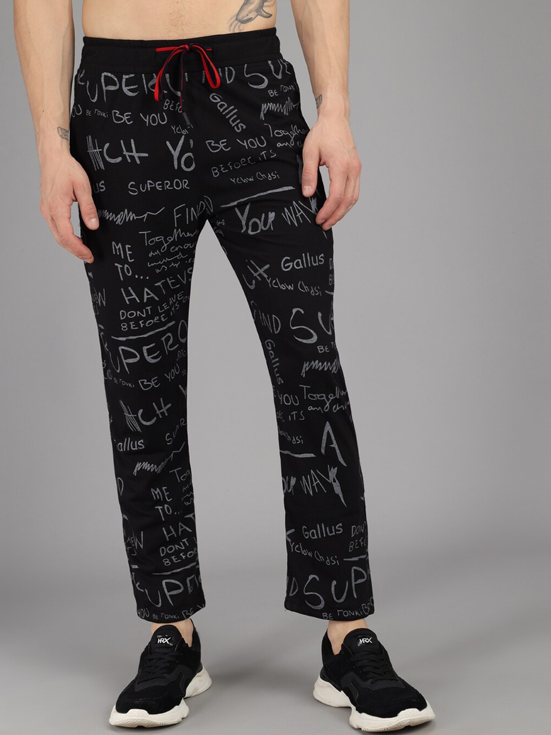 

Gallus Men Black Solid Printed Dry Fit Track Pant