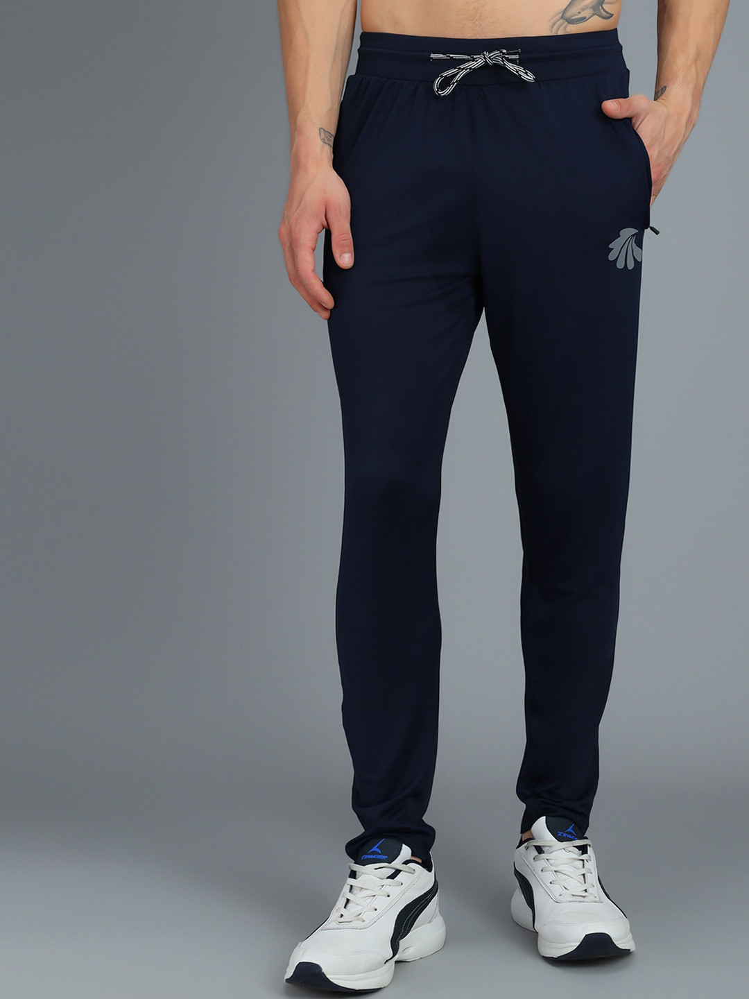 

Gallus Men Navy Blue Solid Track Pants