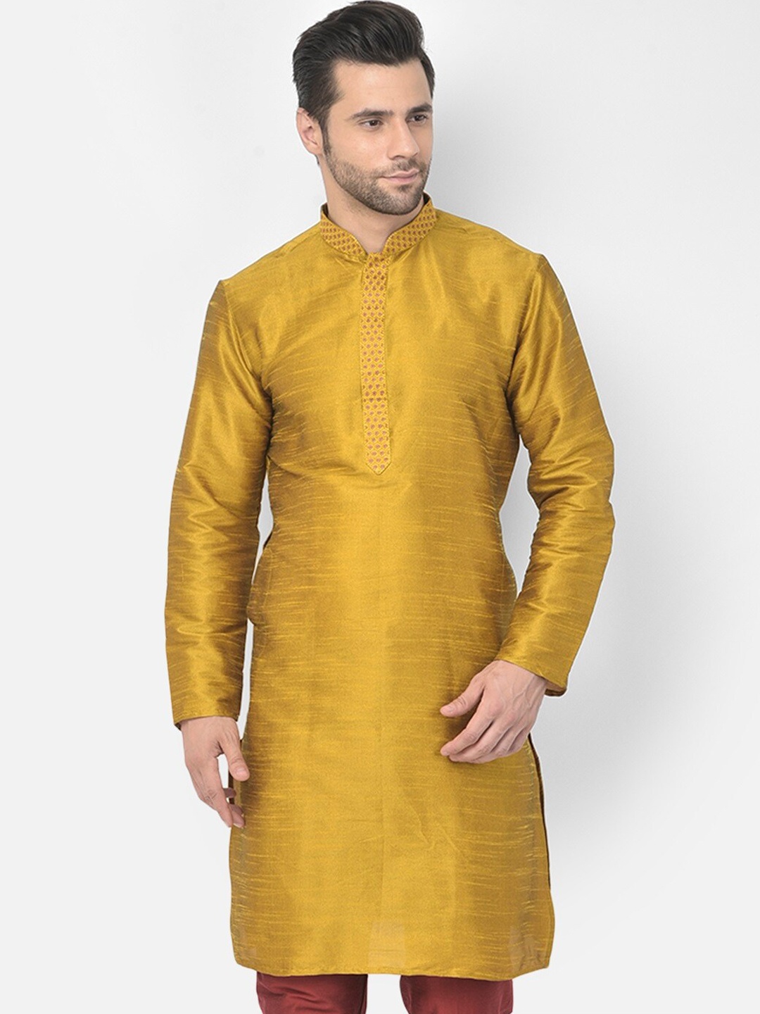 

DEYANN Men Yellow Ethnic Motifs Embroidered Dupion Silk Kurta with Trousers