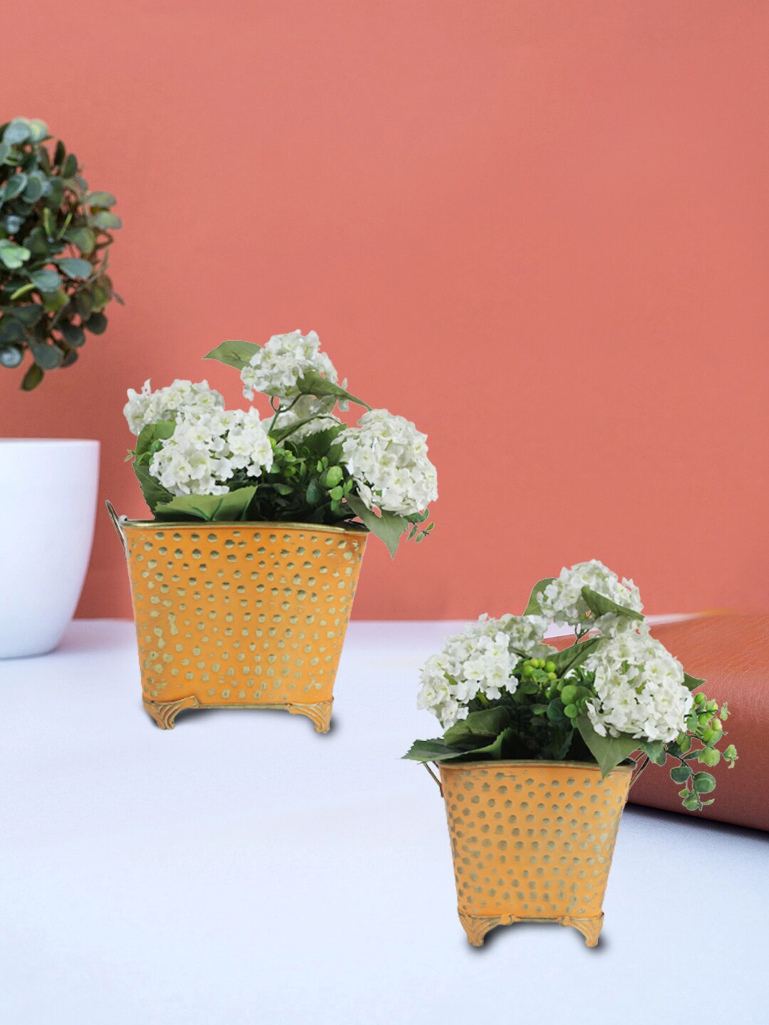 

Wonderland Set Of 2 Orange Metal Planters