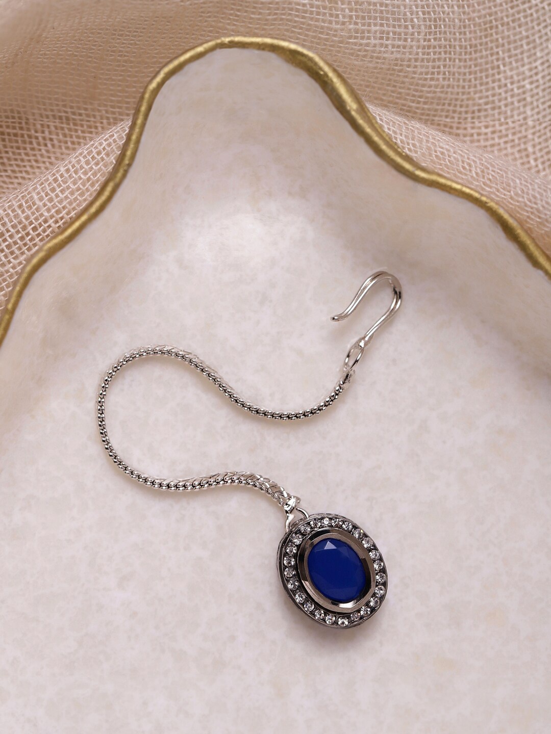 

Ruby Raang Women Blue & Silver-Toned Kundan Studded Maang Tikka