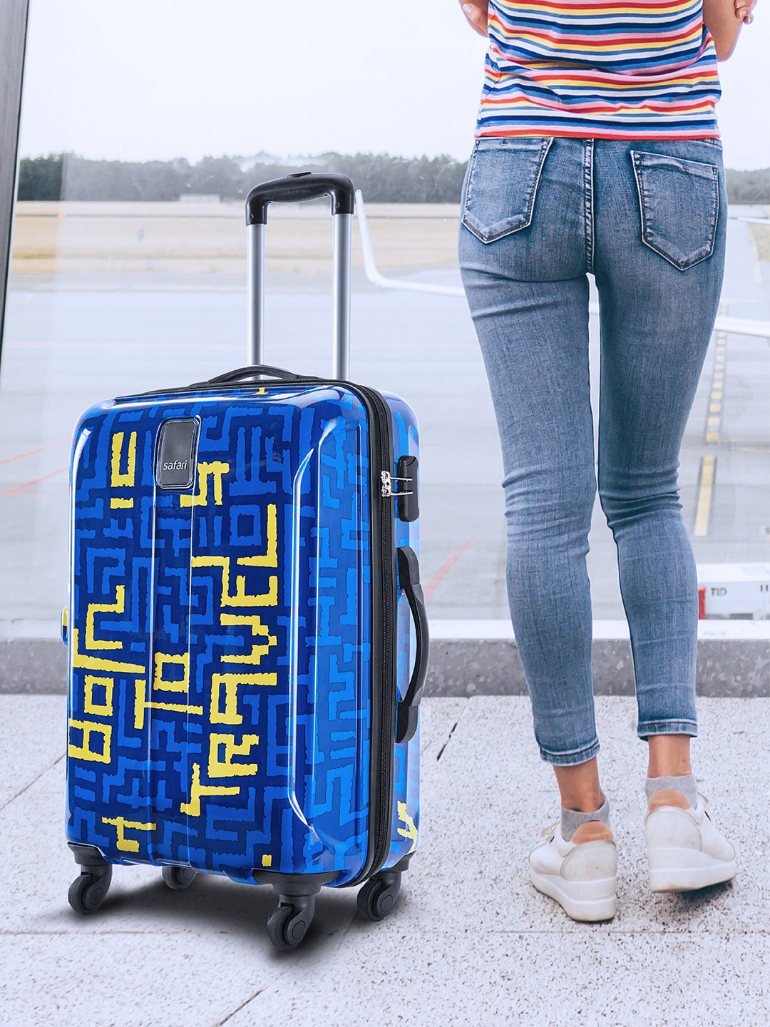 

Safari Thorium Maze Printed Poly Carbonate Medium Hard Trolley Bag - 66 cm, Blue