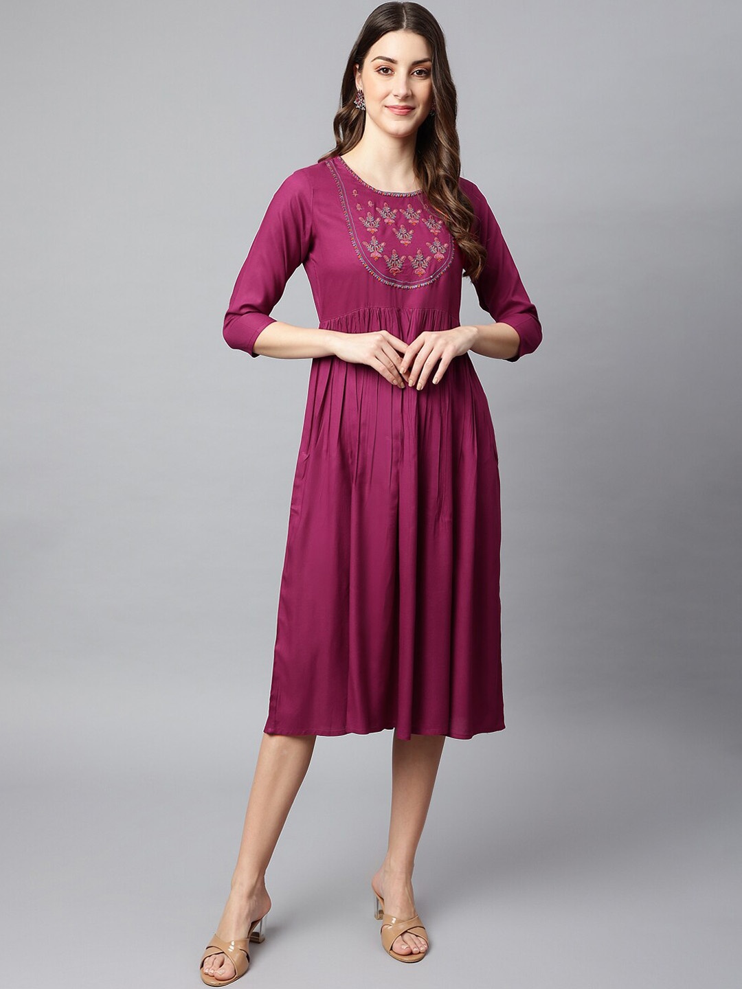 

SHINOY Women Purple Embroidered Dress