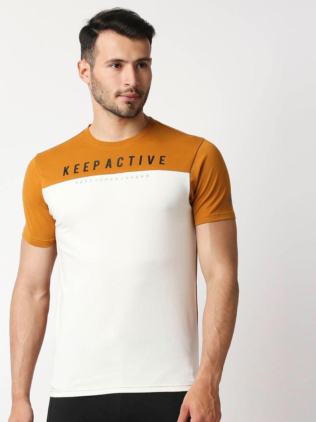 

Pepe Jeans Men Yellow & White Colourblocked Slim Fit T-shirt