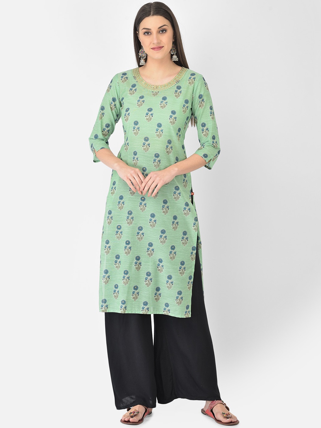 Span Women Green Floral Embroidered Kurta