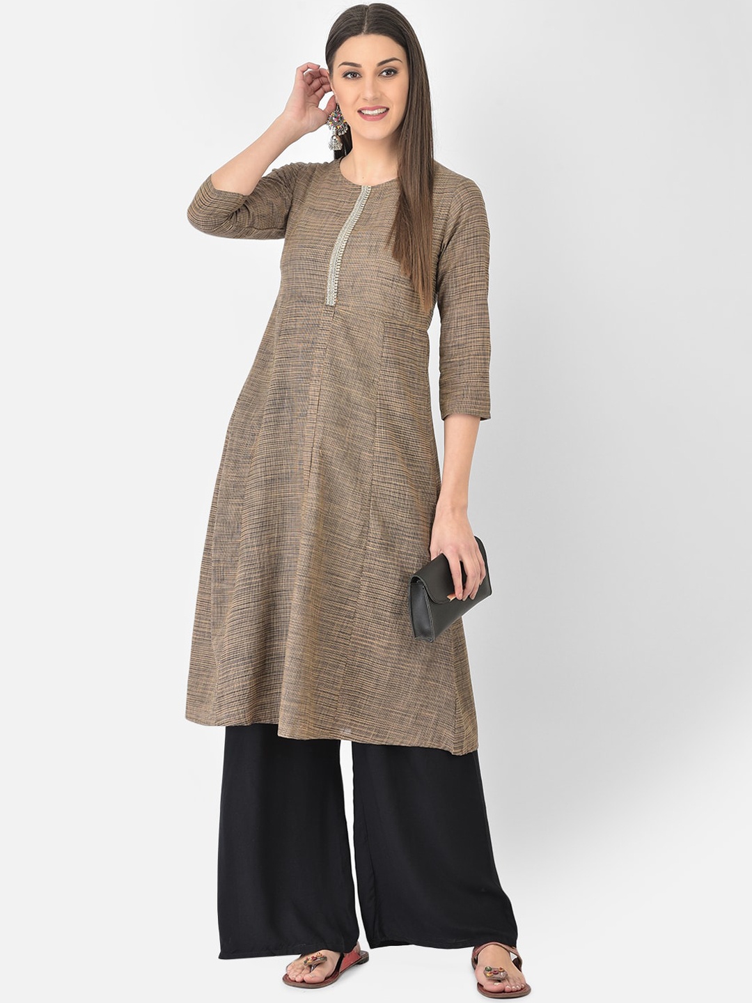 

Span Women Grey Embroidered Thread Work Kurta