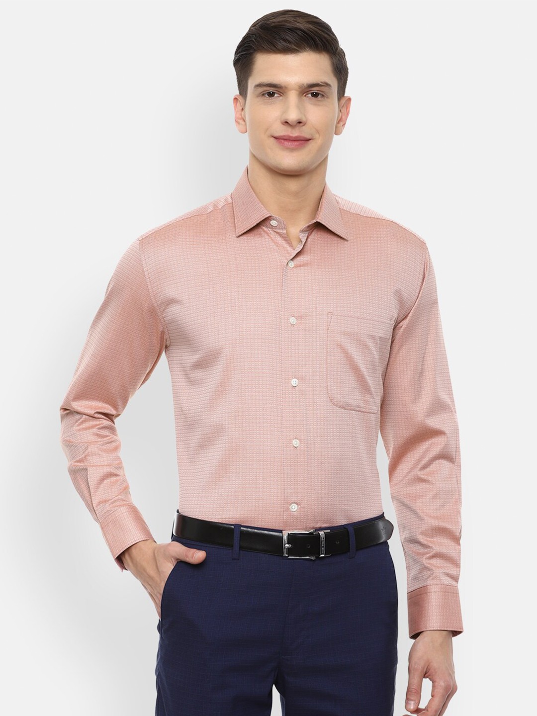 

Luxure by Louis Philippe Men Peach-Coloured Cotton Regular Fit Formal Shirt