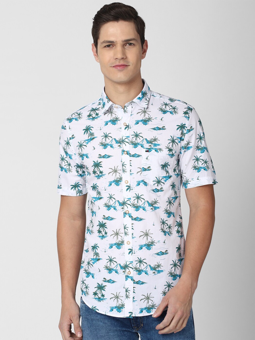 

Peter England Casuals Men White Slim Fit Printed Cotton Casual Shirt
