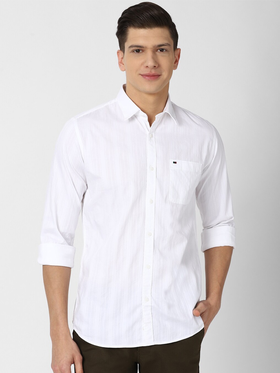 

Peter England Casuals Men White Slim Fit Casual Shirt