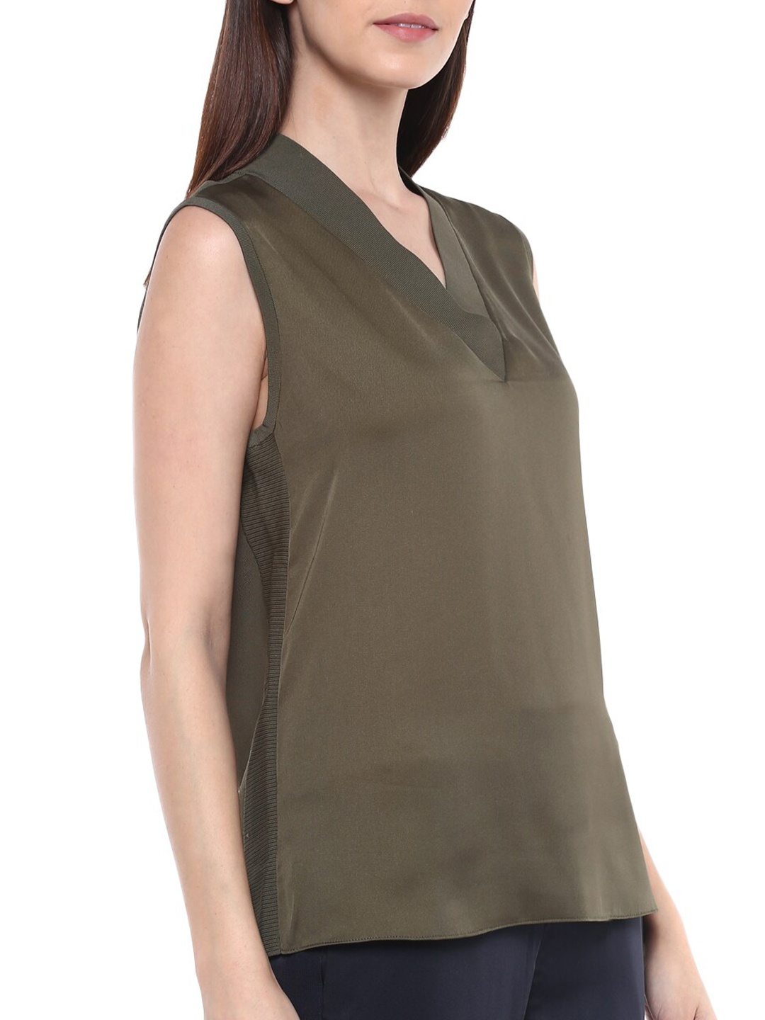 

Ted Baker Women Olive Green Pullover