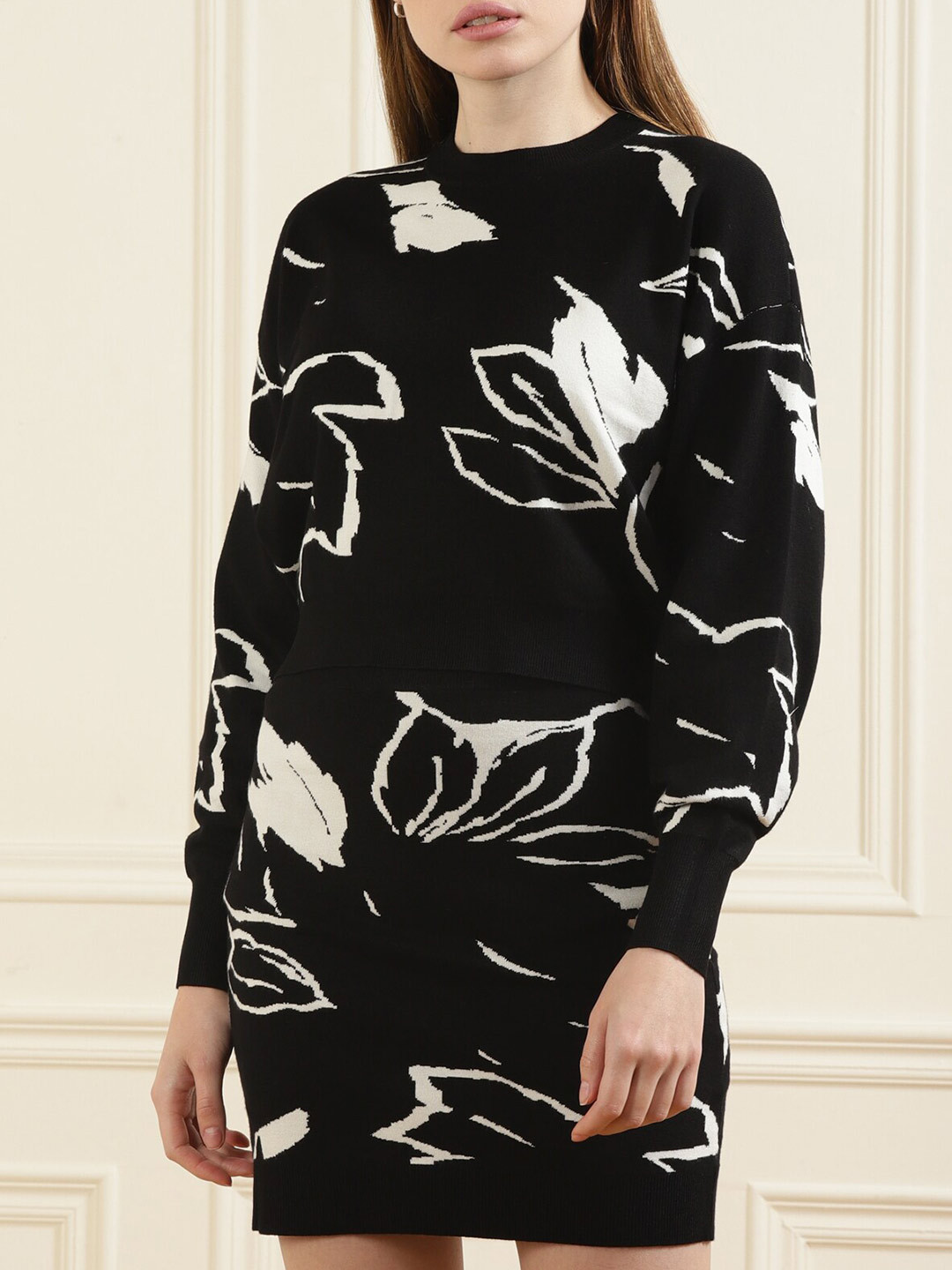 

Ted Baker Black & White Floral Jumper Dress