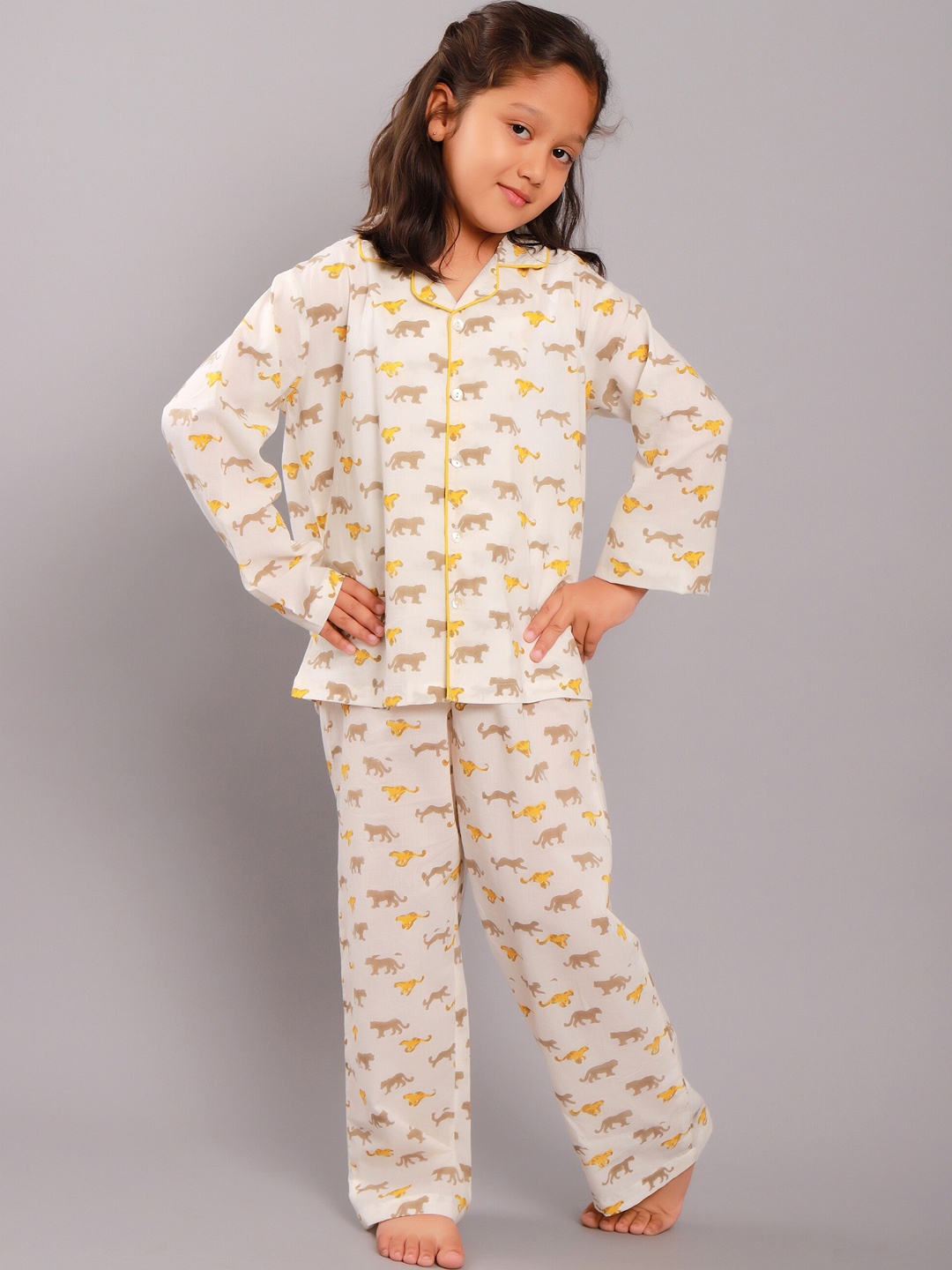 

My Little Lambs Girls Beige & Yellow Printed Pure Cotton Night suit