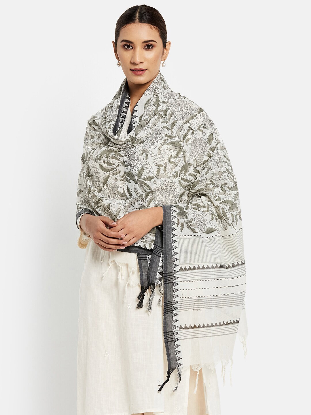 

Fabindia Off White & Grey Printed Pure Cotton Dupatta