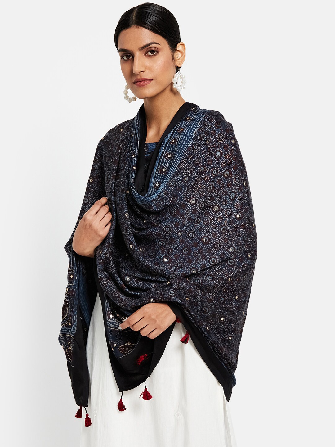 

Fabindia Women Blue & Gold-Toned Ethnic Motifs Pure Cotton Dupatta with Mirror Work