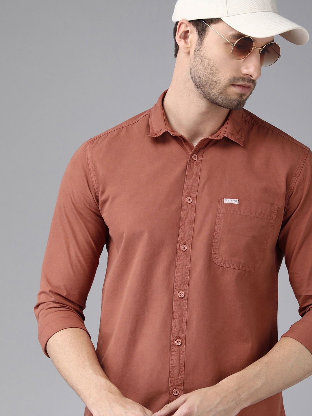 

Voi Jeans Men Rust Orange Standard Slim Fit Chambray Pure Cotton Casual Shirt