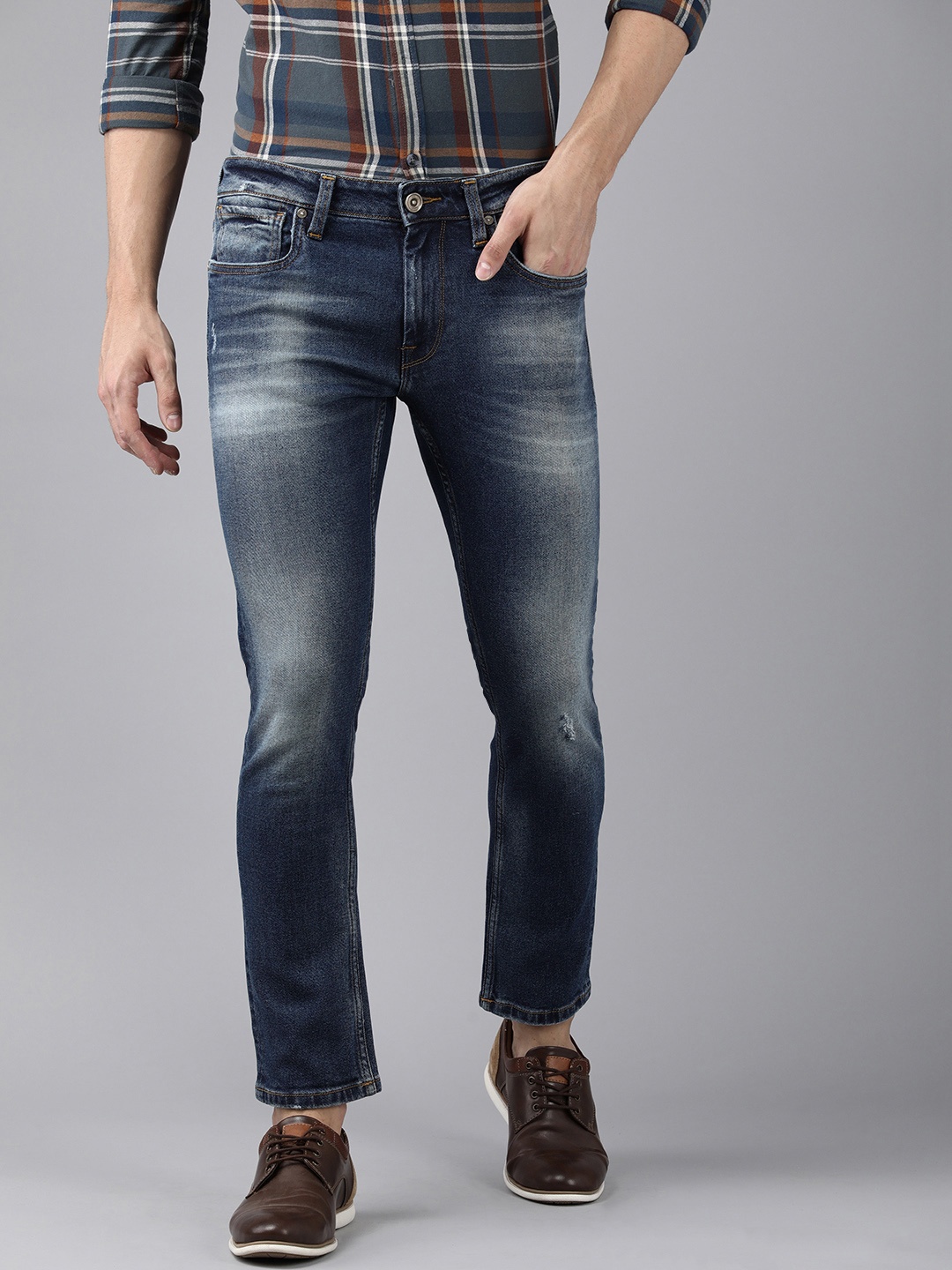 

Voi Jeans Men Blue Skin Tight Skinny Fit Low Distress Light Fade Stretchable Jeans