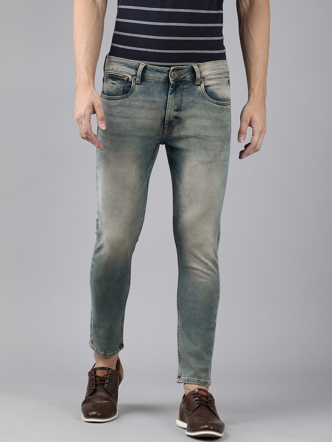 

Voi Jeans Men Blue Cropped Slim Fit Heavy Fade Stretchable Jeans