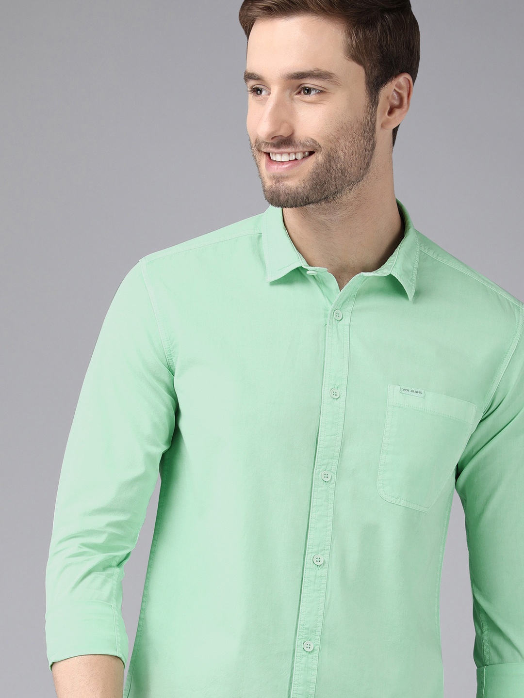 

Voi Jeans Men Green Standard Slim Fit Casual Shirt