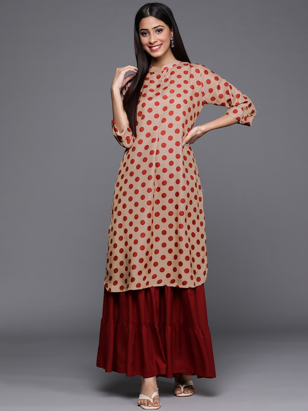 

Varanga Women Beige & Maroon Polka Dots Printed Kurta
