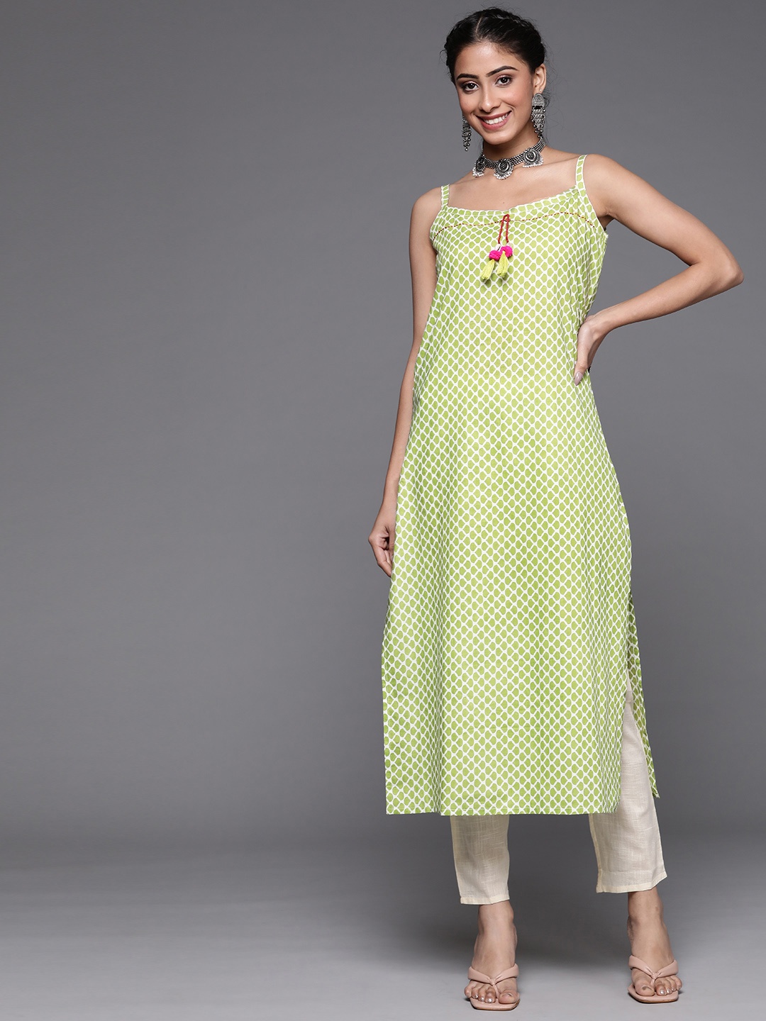 

Varanga Women Green Geometric Printed Pure Cotton Kurta