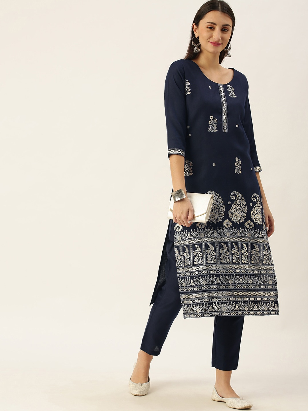 

Somras Women Navy Blue Ethnic Motifs Printed Kurta with Trousers
