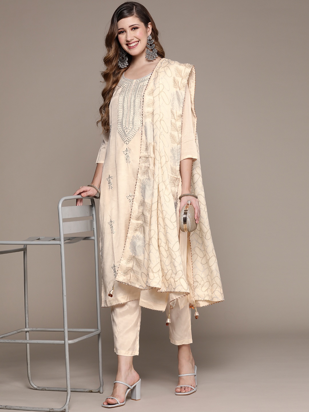 

Ishin Women Off White Ethnic Motifs Embroidered Kurta with Trousers & Dupatta