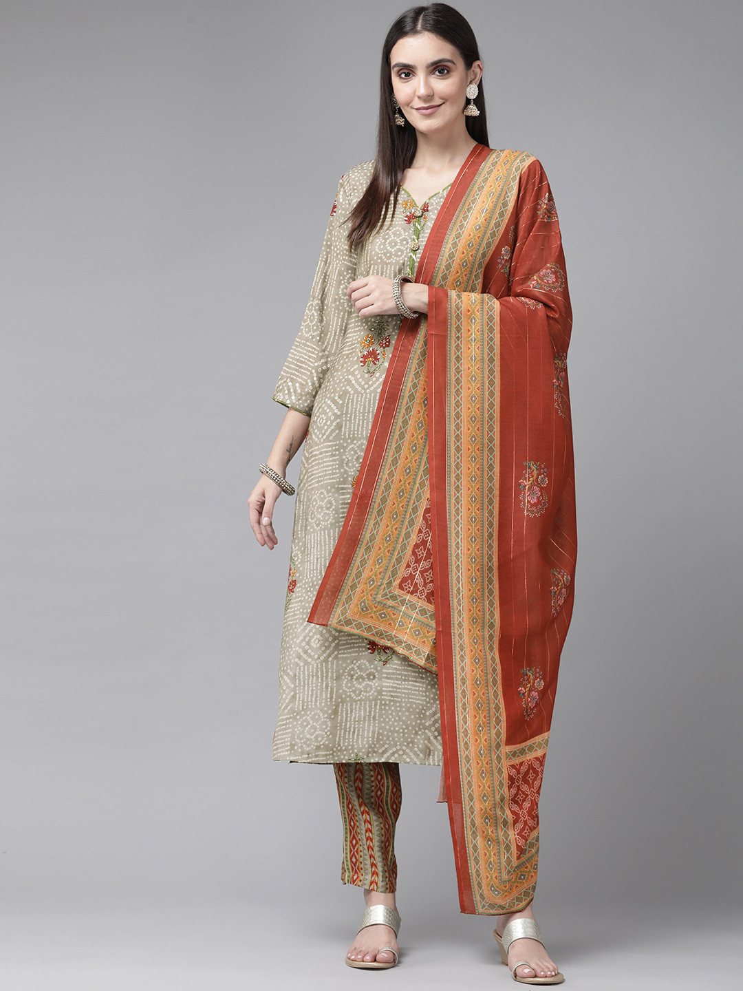 

Yufta Women Charcoal Floral Printed Kurta with Palazzos & With Dupatta