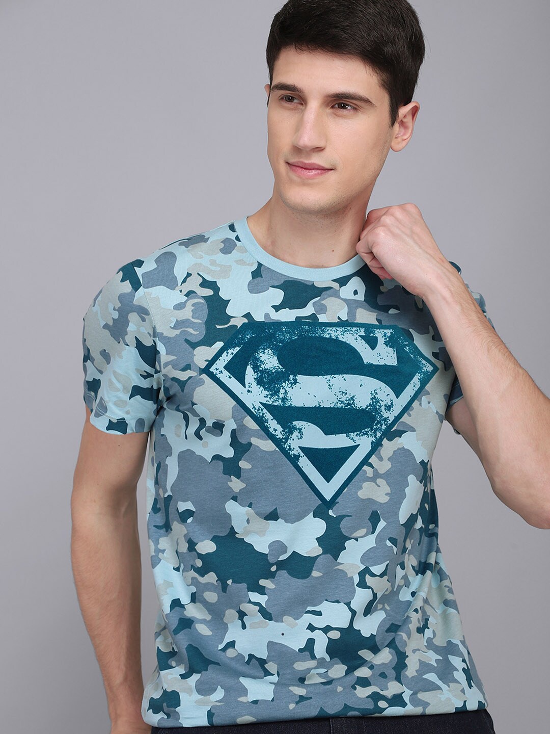 

Free Authority Men Blue Camouflage Superman Printed Raw Edge T-shirt
