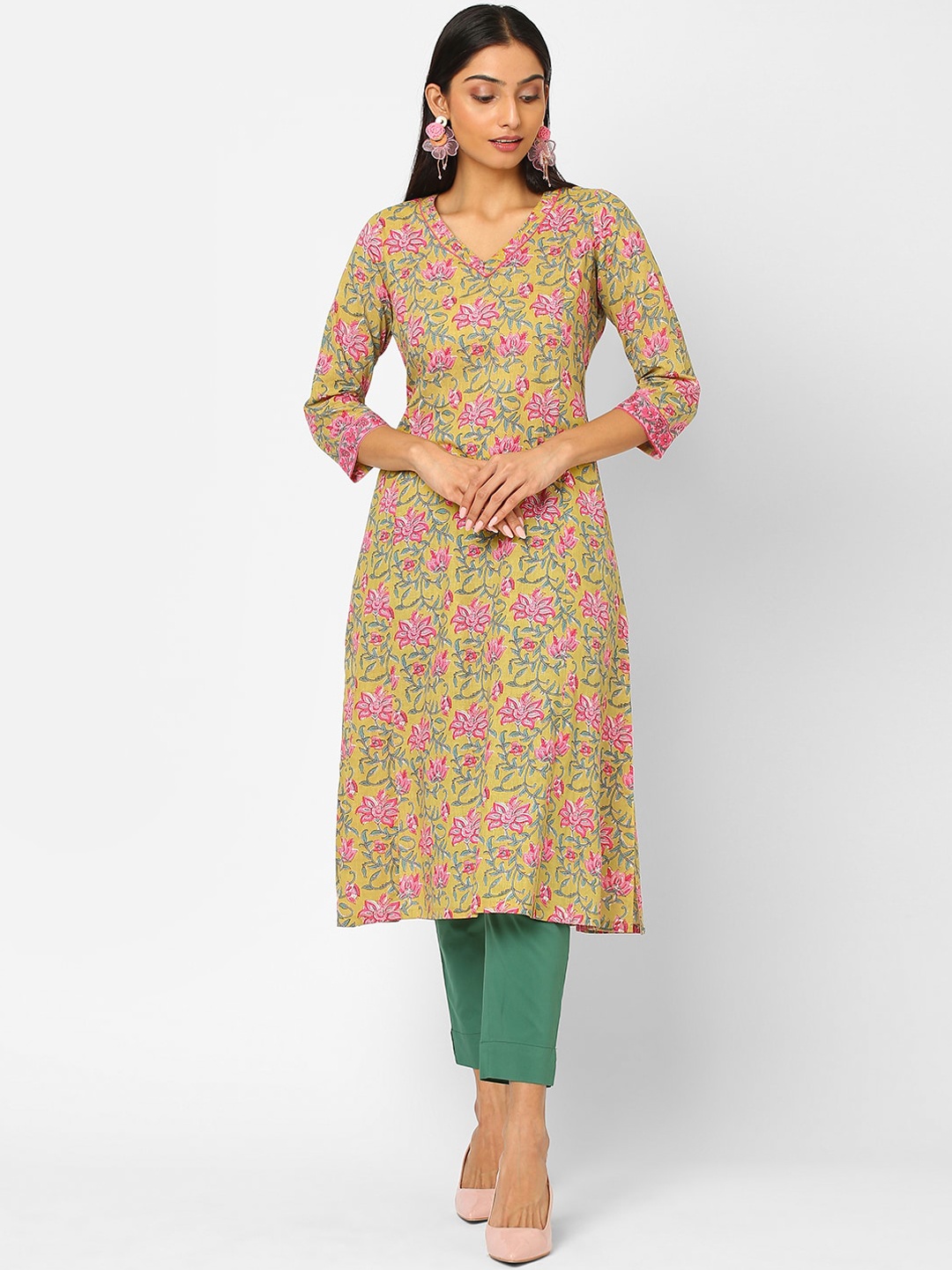 

KAMI KUBI Women Yellow & Pink Floral Printed Pure Cotton A-Line Kurta