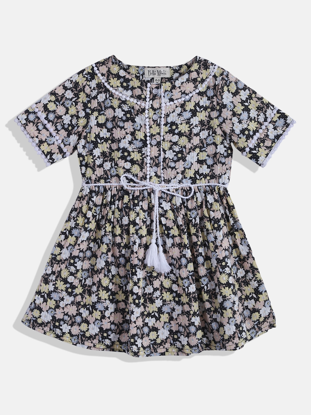 

Bella Moda Girls Black & Yellow Floral Pure Cotton A-Line Dress