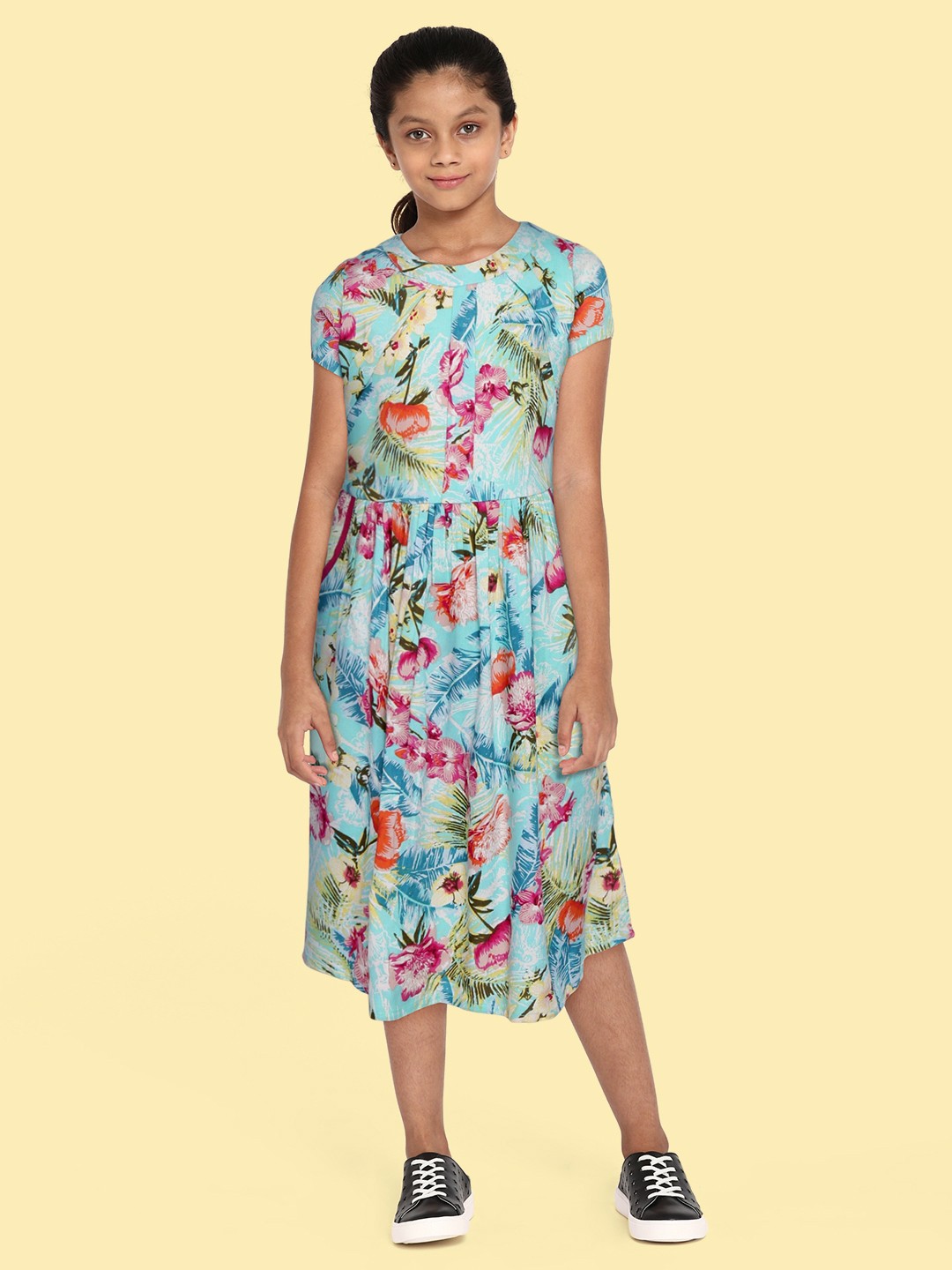 

Bella Moda Girls Blue & Green Floral Pure Cotton A-Line Dress