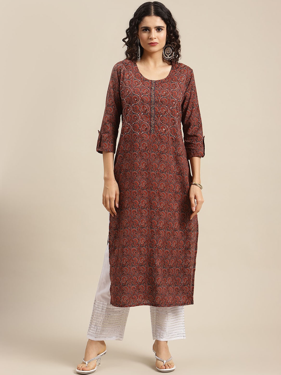 

Varanga Women Sequin Ajrakh Motif Printed Cotton Thread Work Kurta, Maroon