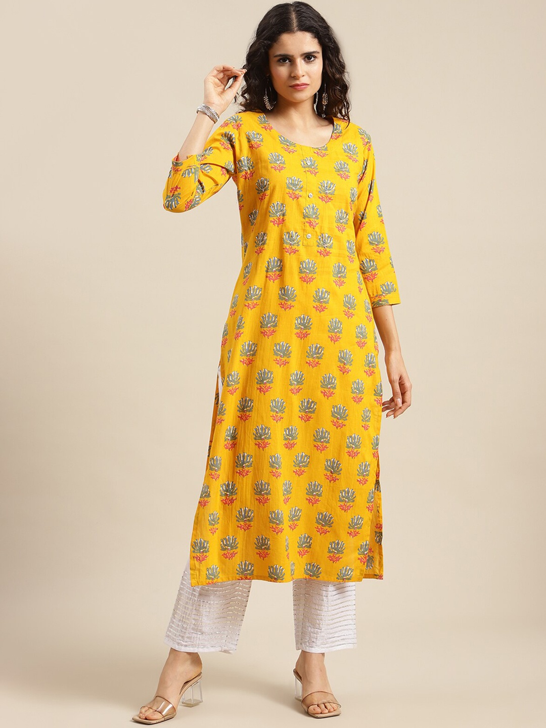 

Varanga Women Yellow Floral Printed Kurta