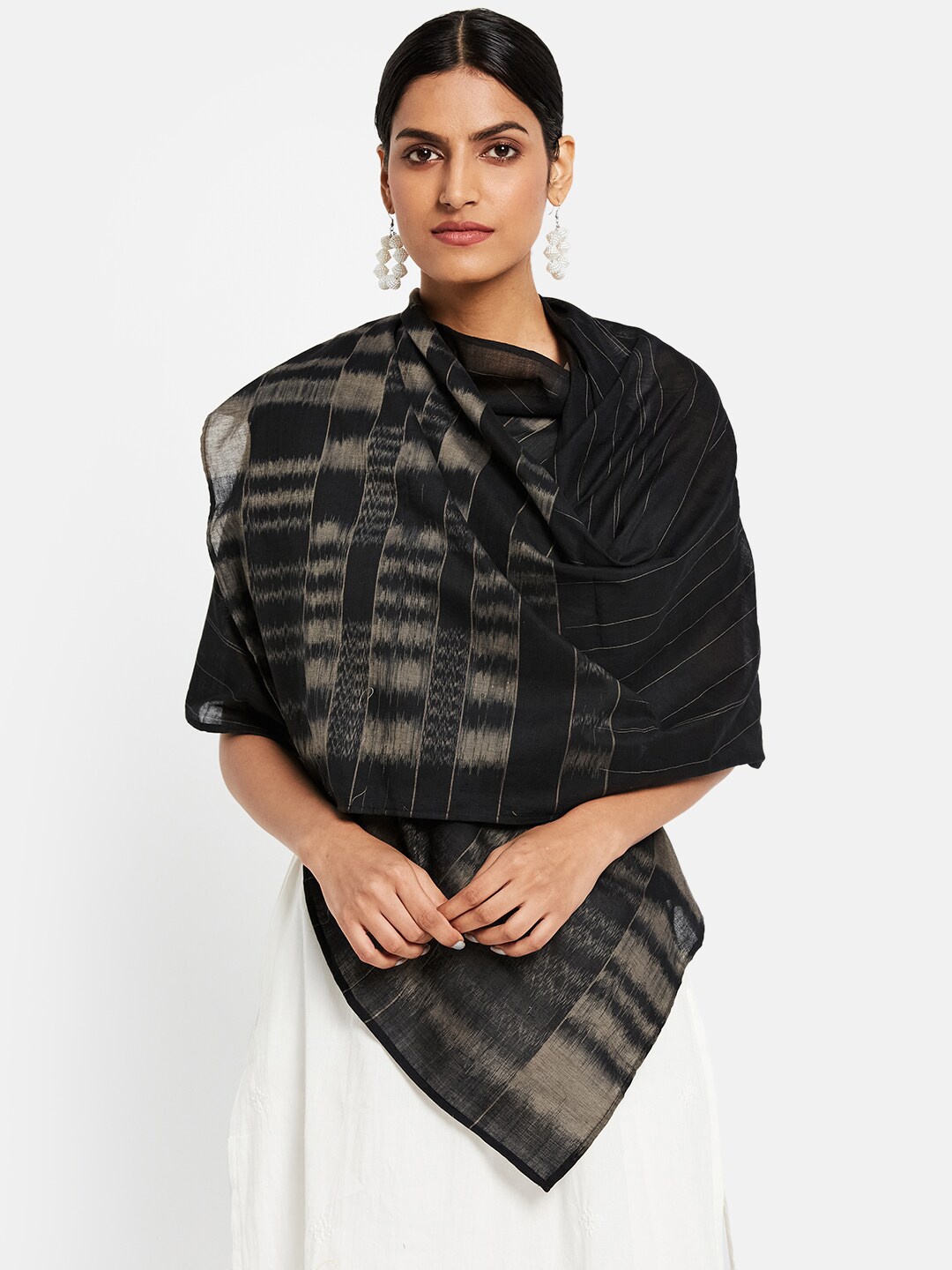 

Fabindia Women Black & Beige Woven Design Stole
