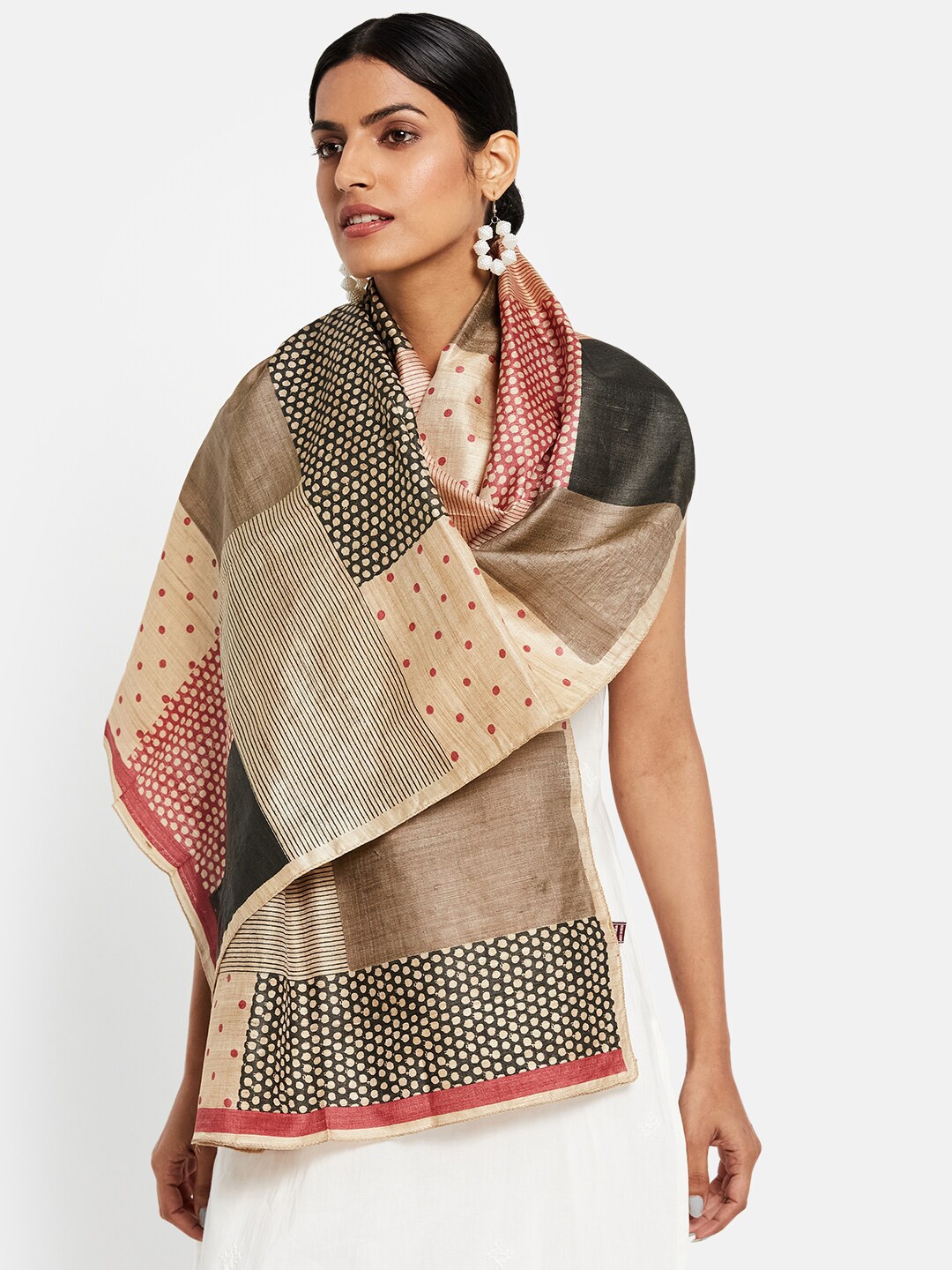 

Fabindia Women Black & Beige Abstract Printed Silk Stoles