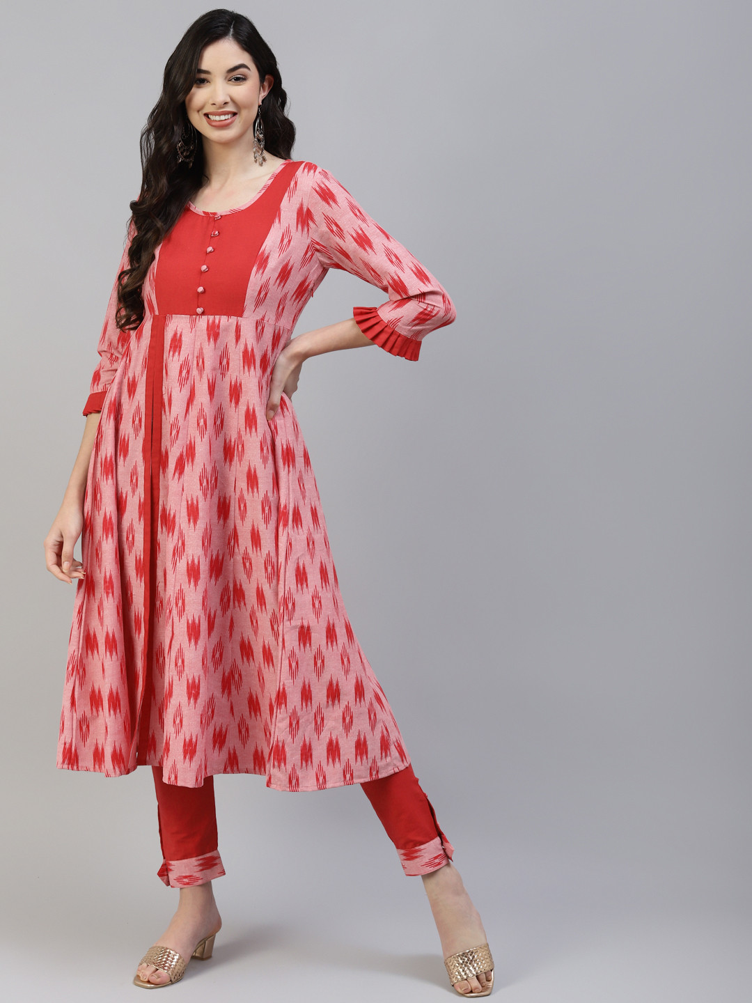 

Poshak Hub Women Red & Pink Pure Cotton Abstract Print Kurta with Trousers