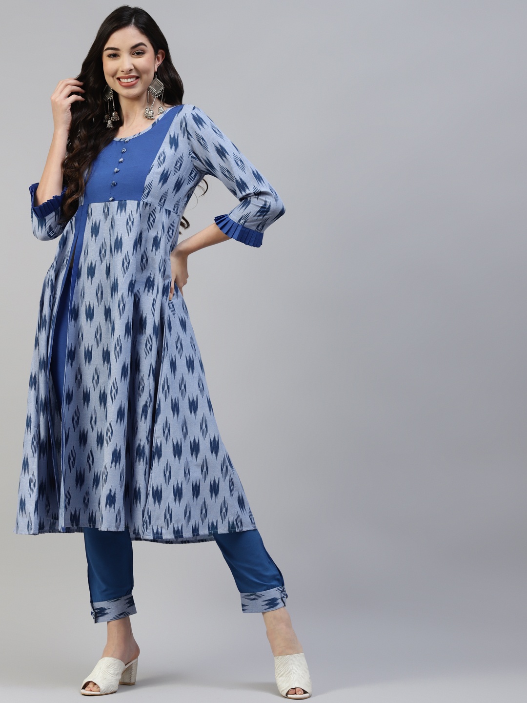 

Poshak Hub Women Blue Ethnic Motifs Ikat Printed Pure Cotton Kurta with Trousers