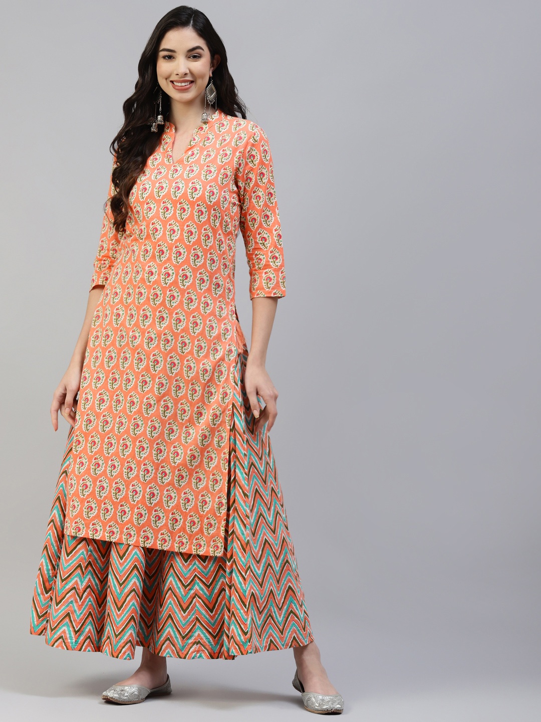 

Poshak Hub Women Peach-Coloured & Green Pure Cotton Floral Print Kurta with Skirt