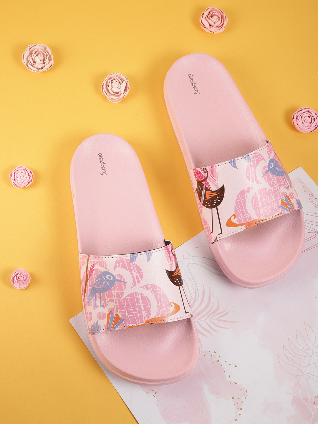 

DressBerry Women Pink Printed Sliders